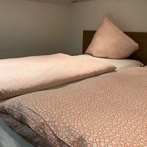 Standard Zimmer mit zwei Einzelbetten